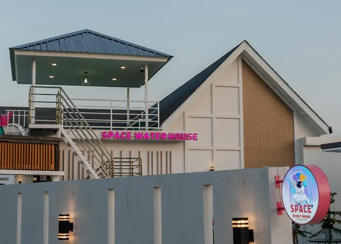 Space Water House พูลวิลล่าครอบครัว วันหยุดที่บ้าน