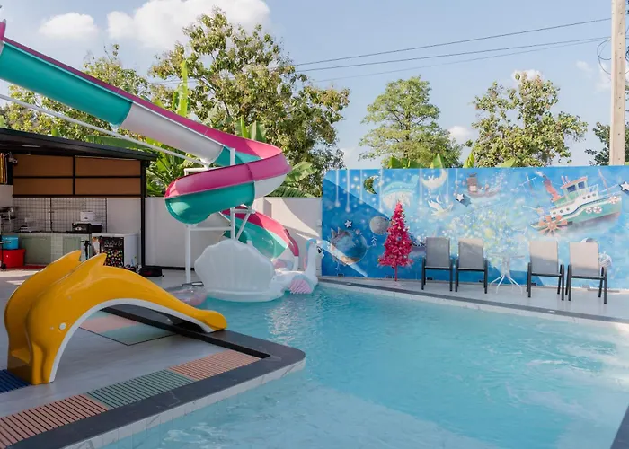 วันหยุดที่บ้าน Space Water House พูลวิลล่าครอบครัว Ban Pong (Ratchaburi)